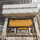 []合肥锻压5800吨液压线：出售
2000吨，台面2.6米/4.6米.
