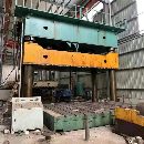 []杭州工厂刚刚买下2500吨四柱液压机一台。移动台，多点.