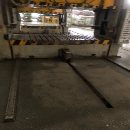 []400吨，250吨双点，都带前移工作台。400吨是连杆传动.